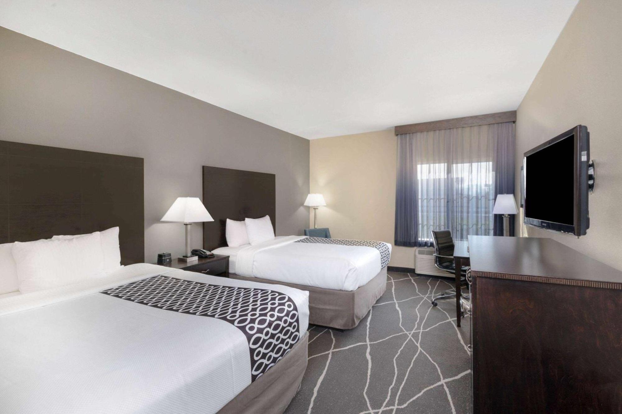 La Quinta By Wyndham Houston Energy Corridor Hotel Exterior photo